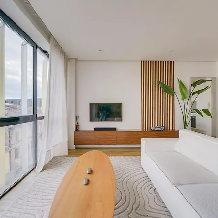 Appartement With Parking In The Heart Of Chartrons