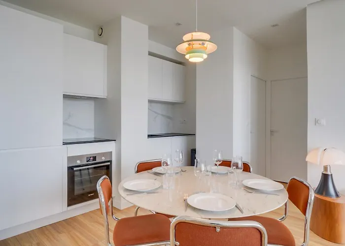 Apartman With Parking In The Heart Of Chartrons Bordeaux